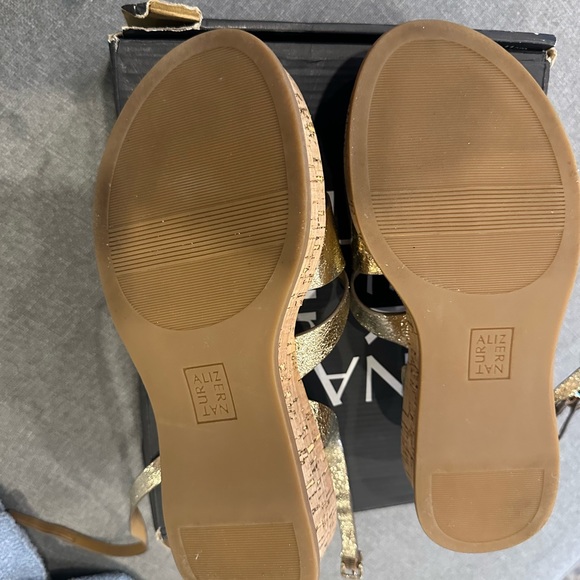 Naturalizer Sandals - Picture 3 of 7